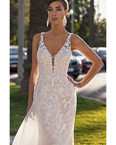 Lace Illusion Back Mermaid Gown  Long Train for Formal Events