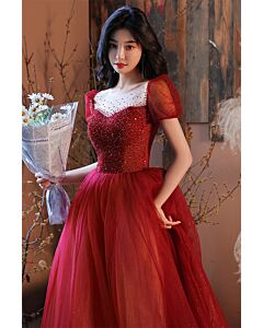 Sparkling Red Tulle Ball Gown with Puff Sleeves – Perfect for Weddings and Formal Events