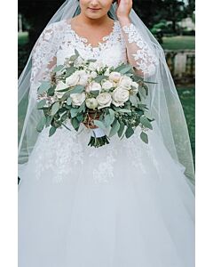 Long-Sleeve Lace V-Neck Ball Gown with Long Train for Wedding