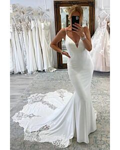 V-Neck Mermaid Gown with Lace-Trimmed Long Train for Formal Events