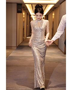 Glistening Sequin Evening Dress with Beaded Shoulder Detail – Perfect for Red-Carpet Moments