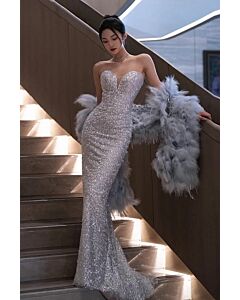 Glamorous Silver Sequin Strapless Gown with Feathered Shawl – Perfect for Formal Events and Galas