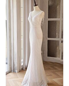 Pearl White Iridescent V-Neck Gown with Shoulder Chains – Perfect for Weddings and Glamorous Evenings