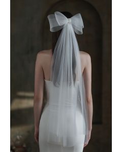 Long Tulle Veil with Bow for Bridal Events