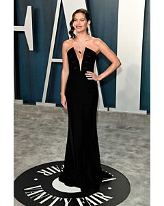 Sara Sampaio Black Strapless Formal Prom Dress Vanity Fair Oscars Party 2020