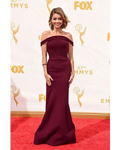 Merlot Muse – Emmys 2015–Inspired Burgundy Off-the-Shoulder Sheath Gown
