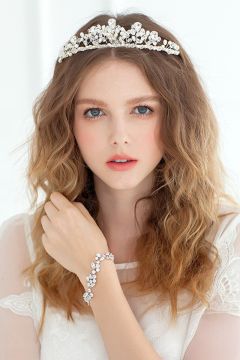 Elegant Crystal Tiara for Formal Evening Gowns