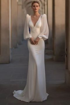 V-Neck Puff Sleeve Sheath Gown with Long Train for Formal Events