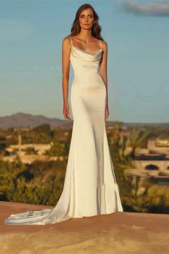 Scoop Neck Sheath Gown with Long Train for Evening Events