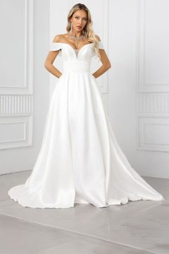 Off-the-Shoulder Sweetheart Neckline Satin Ball Gown with Long Train for Formal Events