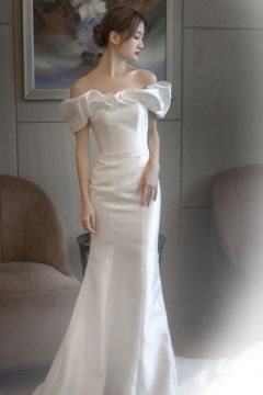 White Ruffled Off-Shoulder Satin Mermaid Gown – Perfect for Weddings and Elegant Soirees