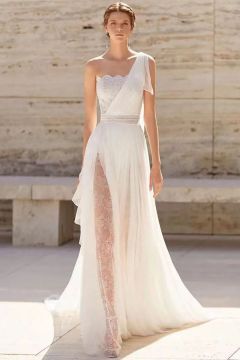 One-Shoulder Lace Gown with Long Train for Formal Events
