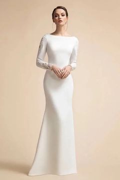 Long-Sleeve Bateau Neck Mermaid Gown with Lace Detail for Formal Events