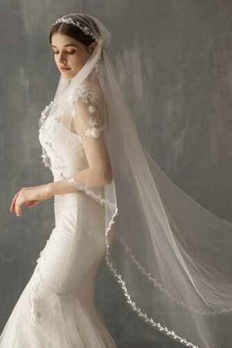 Floral Embroidered Tulle Veil with Long Train for Bridal Events