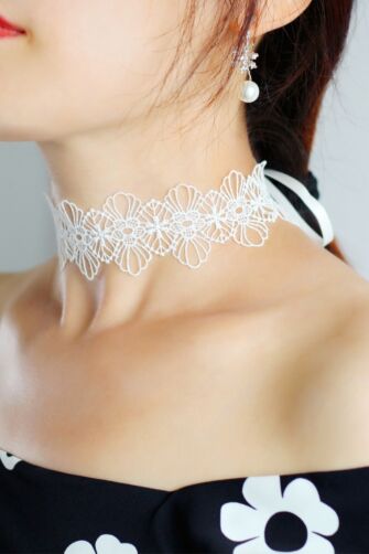 Black Lace Choker for Evening Gowns