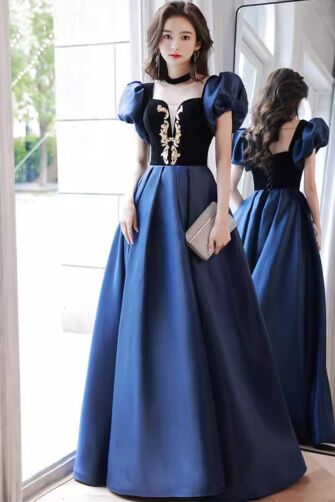 Midnight Bloom – Black & Gold Formal Dress