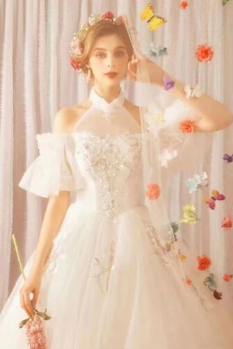 Angelic Bloom — Off-Shoulder Halter Bridal Dress