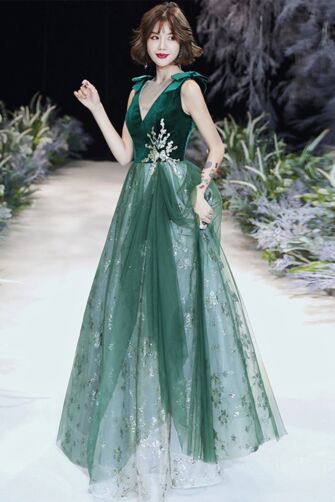 Emerald Forest Velvet V-Neck Tulle Gown