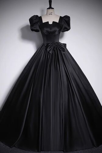 Elegant Black Evening Dress, Princess A-Line Skirt with Side Bow Detail