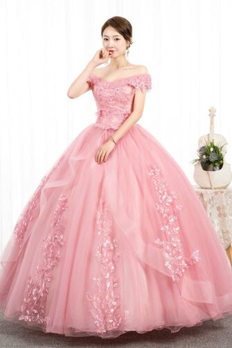 Romantic Pink Quinceañera Dress, Off-the-Shoulder Lace Bodice, Layered Tulle Skirt