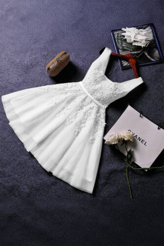 Moonlight Charm – Elegant Lace Dress