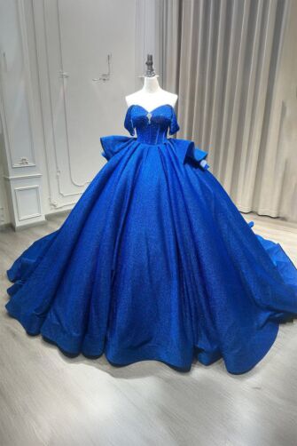 Celestial Queen – Sparkling Evening Gown