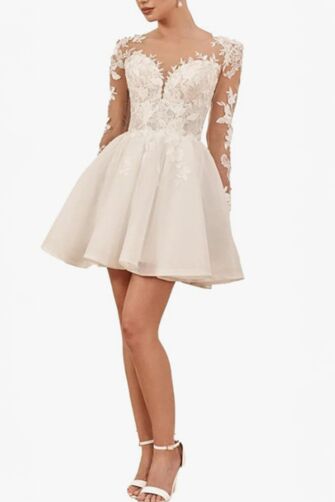 Ethereal Grace – Lace Long-Sleeve Dress