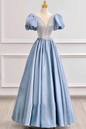 Ethereal Night – Puffy Sleeve Evening Gown