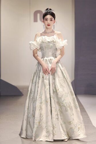 Fairy Tale Off-Shoulder Floral Brocade Ball Gown with Ruffled Sleeves – Ideal for Weddings and Formal Events