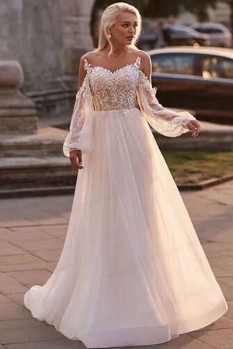 Off-the-Shoulder Lace Tulle Ball Gown with Long Train for Formal Events