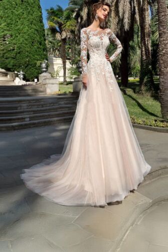 Lace Illusion Sleeve Tulle Ball Gown with Long Train for Formal Events