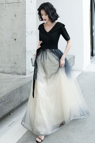 Starry Black-and-White Ombre Tulle Gown with Short Sleeves – Perfect for Evening Galas