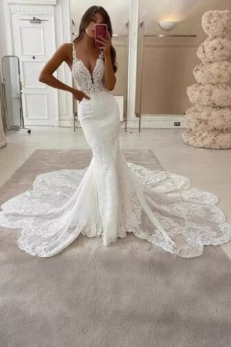 Deep V-Neck Lace Mermaid Gown with Long Train for Formal Events