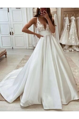 Lace V-Neck Ball Gown with Long Train for Formal Events