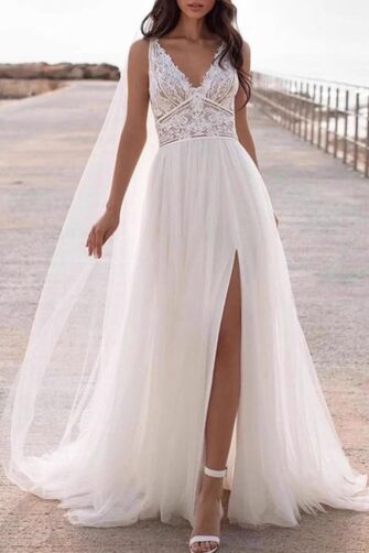V-Neck Lace Bodice Tulle Gown with Side Slit and Long Train for Formal Events