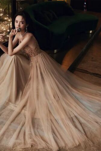 Romantic Blush Pink Embroidered Evening Gown – Luxe A-Line Dress with Beaded Details for Formal Events