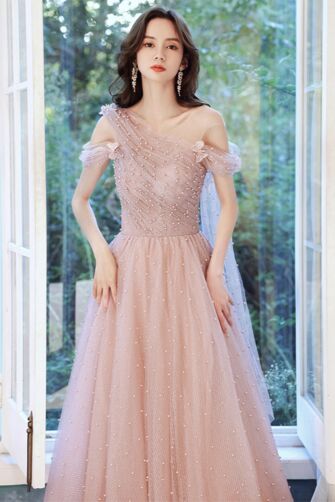 Blush Pink Off-Shoulder Tulle Gown with Pearl Accents – Elegant Evening Dress