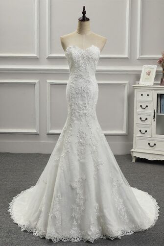 Timeless Strapless Lace Mermaid Wedding Dress with Floral Appliqué and Train