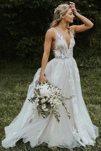 Deep V-Neck Lace Bodice Flowy Tulle Gown with Long Train for Wedding Events