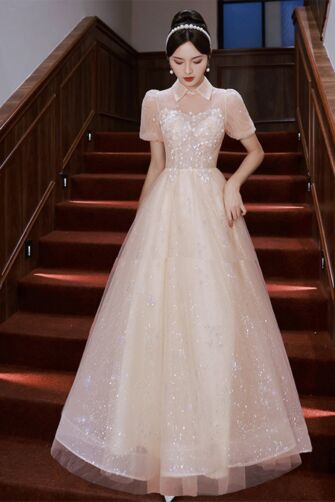 Sparkling Collared Champagne Tulle Gown with Puff Sleeves – Perfect for Weddings and Formal Soirees