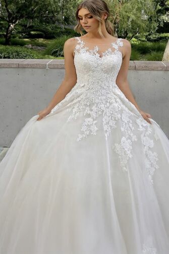 Illusion Neckline Lace Ball Gown with Long Train for Wedding Events