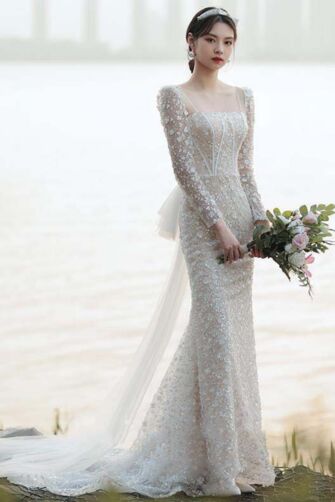 White 3D Floral Long-Sleeve Mermaid Bridal Gown – Perfect for Romantic Weddings