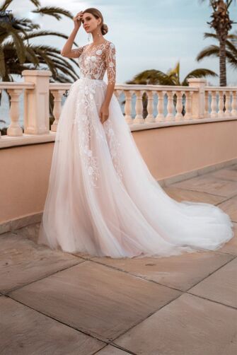 Lace Illusion Neckline Tulle Gown with Long Train for Formal Events