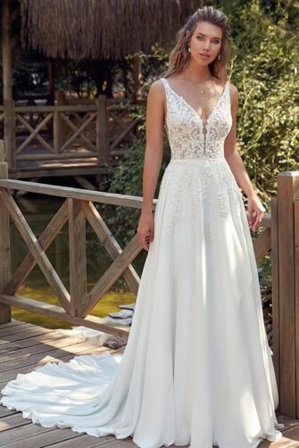 Lace V-Neck A-Line Gown with Long Train for Formal Events