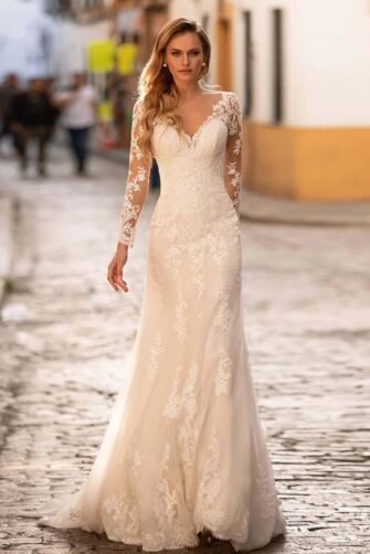 Long-Sleeve Lace Mermaid Gown with V-Neck and Long Train for Formal Events