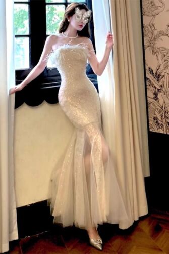 Champagne Feather Strapless Mermaid Gown with Tulle Hem – Perfect for Evening Soirées