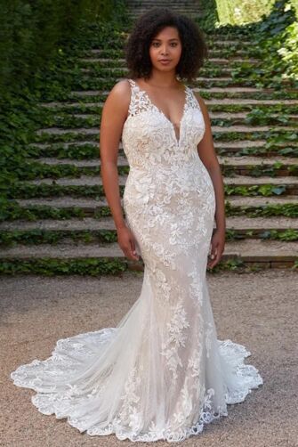 Lace V-Neck Mermaid Gown with Long Train for Formal 