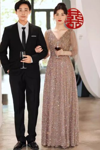 Champagne Elegance Sequin Gown – V-Neck Evening Dress with Fringe Sleeves