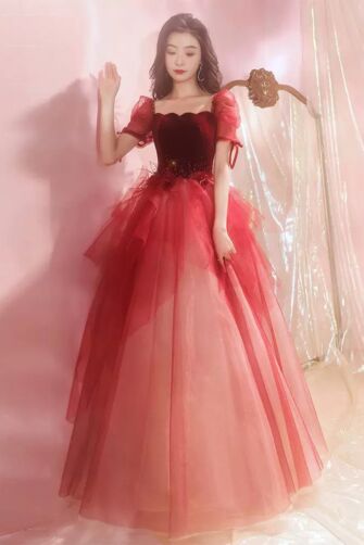 Crimson Velvet Puff-Sleeve Tulle Ball Gown – Perfect for Weddings and Formal Occasions