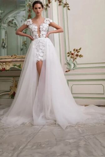 Lace V-Neck Short Dress with Detachable Long Train for Formal Events